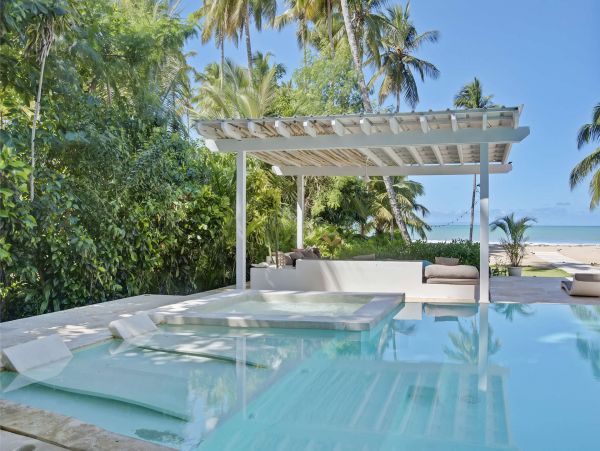 Gorgeous 11 Bedroom Vacation Rental with Great Amenities