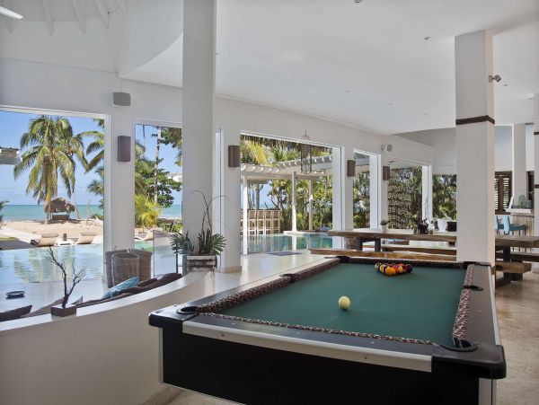 Gorgeous 11 Bedroom Vacation Rental with Great Amenities