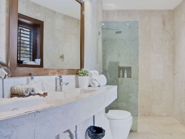 Gorgeous 11 Bedroom Vacation Rental with Great Amenities