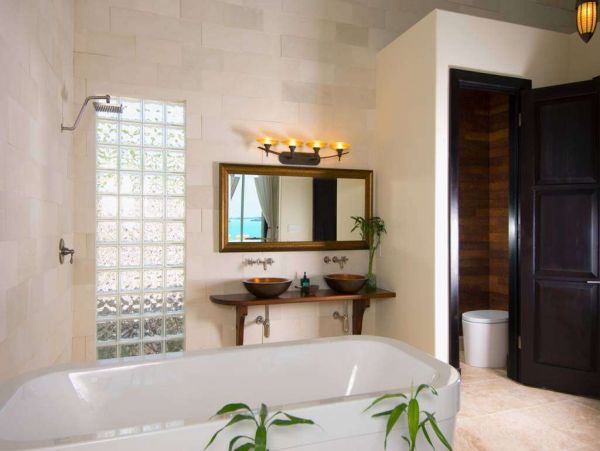 Turk and Caicos Oceanfront Luxury Vila
