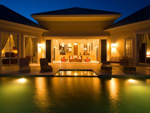 Turk and Caicos Oceanfront Luxury Vila