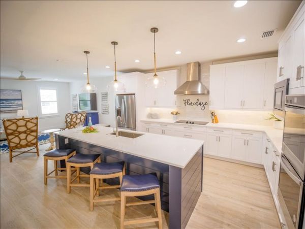 6 Bedroom Bradenton Beach Private Pool Home