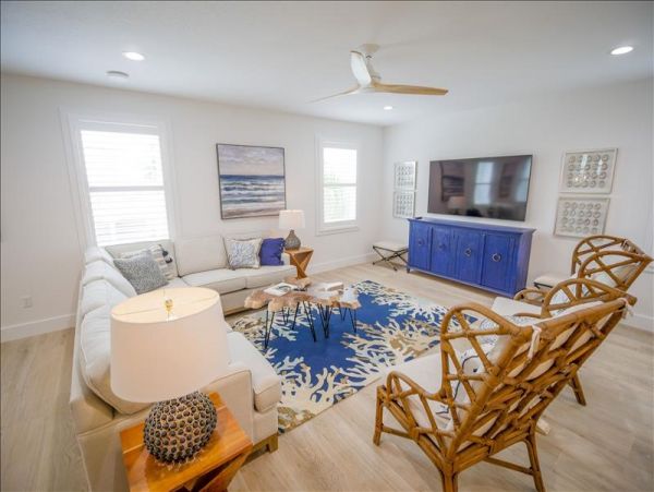 6 Bedroom Bradenton Beach Private Pool Home
