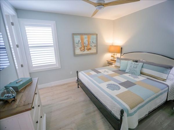 6 Bedroom Bradenton Beach Private Pool Home