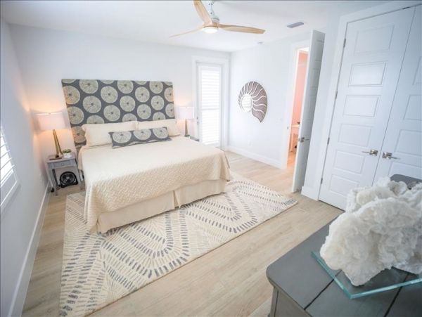 6 Bedroom Bradenton Beach Private Pool Home