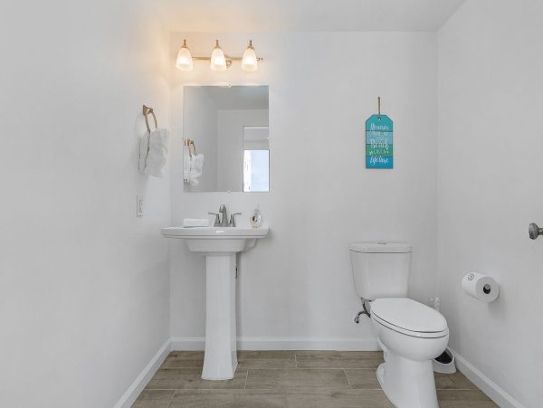 New Arrival Fort Myers Steps to Beach  Getaway with Private Beach Access and Gulf Views & Pool!