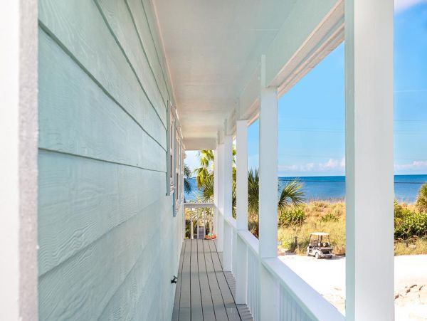 Coastal Vacation Home in Palm Island with Pool & Boat Dock