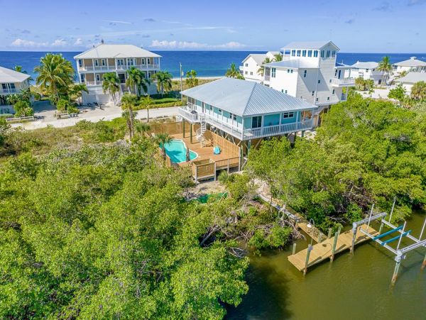 Coastal Vacation Home in Palm Island with Pool & Boat Dock