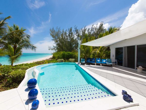 Private Vacation Villa Directly on the World´s Best Beach Grace Bay