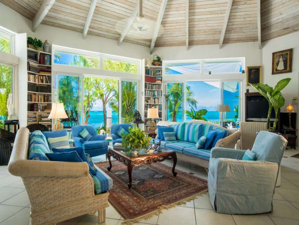 Private Vacation Villa Directly on the World´s Best Beach Grace Bay