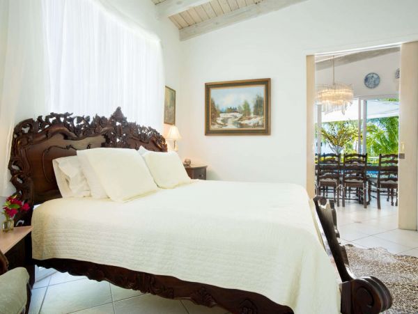 Private Vacation Villa Directly on the World´s Best Beach Grace Bay