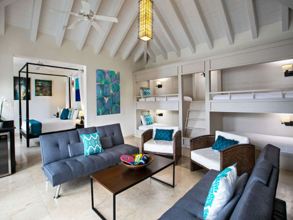 Gorgeous 9 Bedroom Vacation Home with Amazing Amenities
