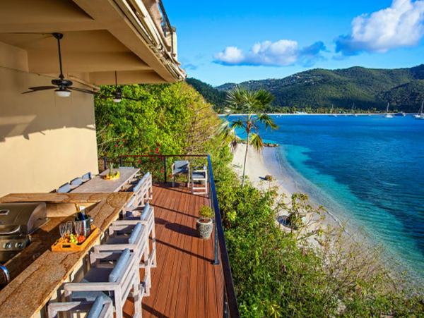 Gorgeous 9 Bedroom Vacation Home with Amazing Amenities