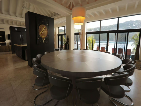 Gorgeous 9 Bedroom Vacation Home with Amazing Amenities