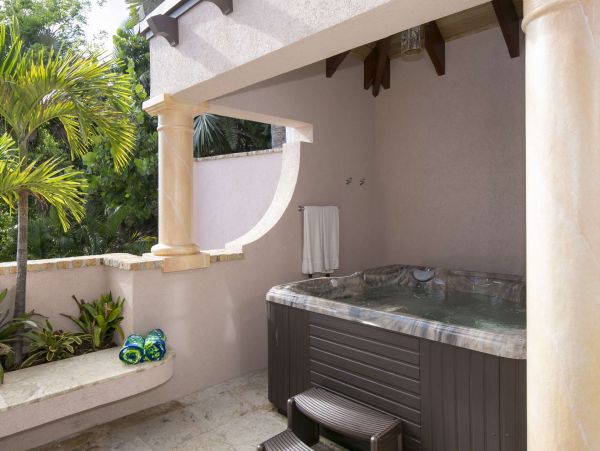 St. John Home 1003793