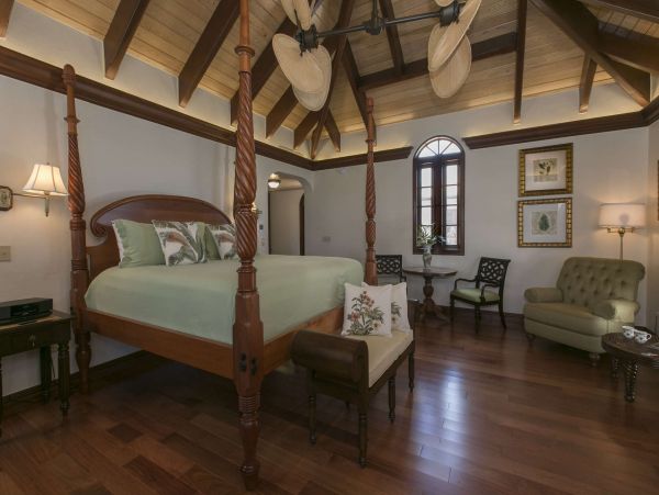 St. John Home 1003793