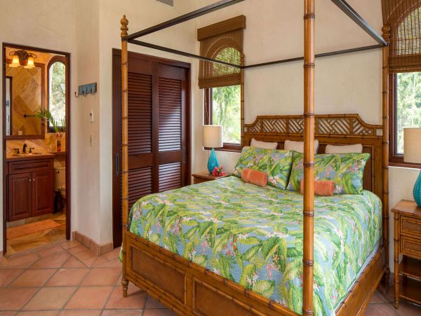 St. John Home 1003794