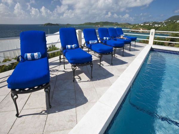 St. Thomas Home 1003795