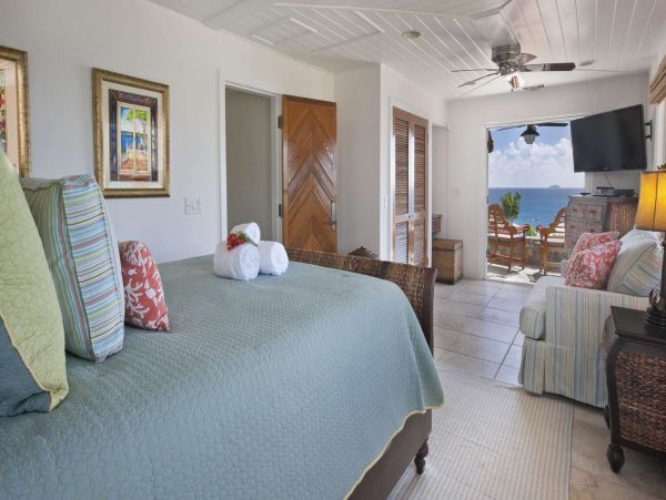 St. Thomas Home 1003795