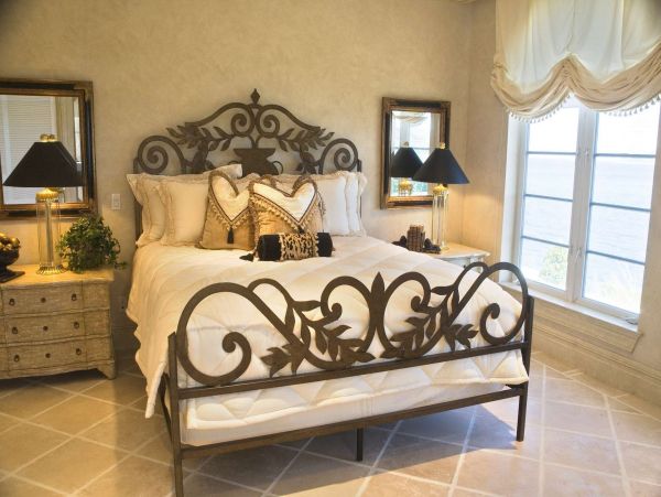 St. John Home 1003796