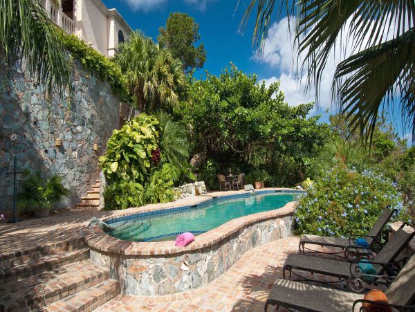St. John Home 1003798