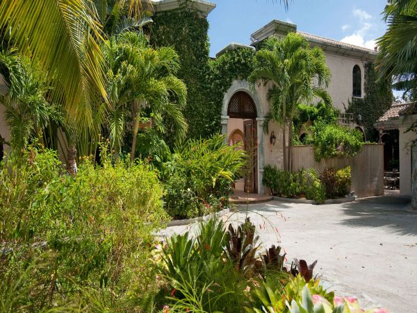 St. John Home 1003798