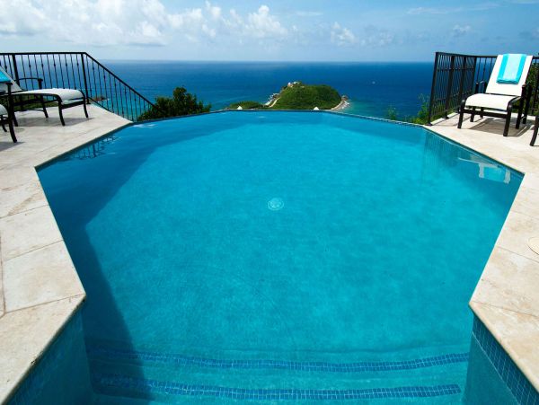 St. John Home 1003800