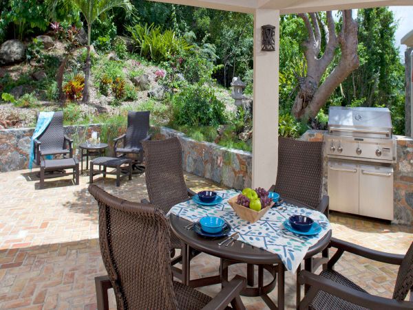 St. John Home 1003800