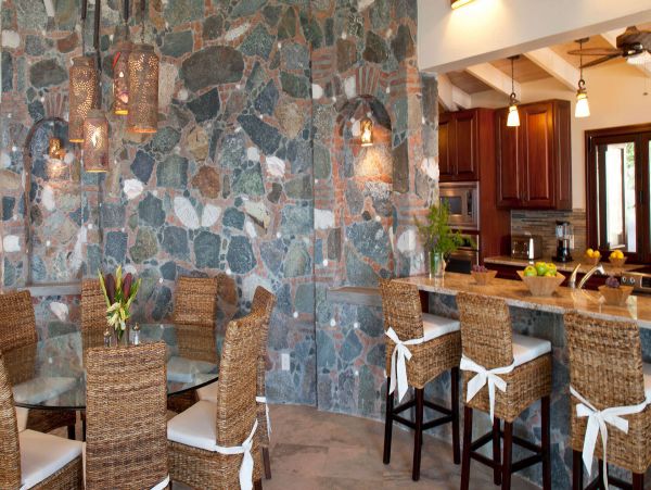 St. John Home 1003800