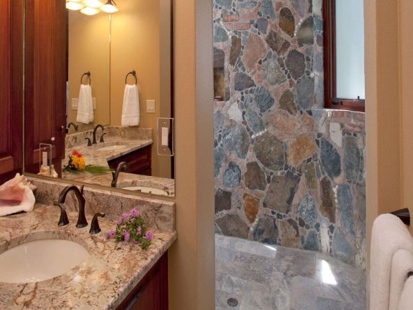 St. John Home 1003800