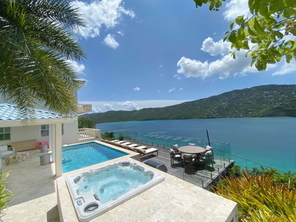 St. Thomas Home 1003802