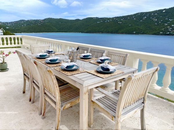 St. Thomas Home 1003802