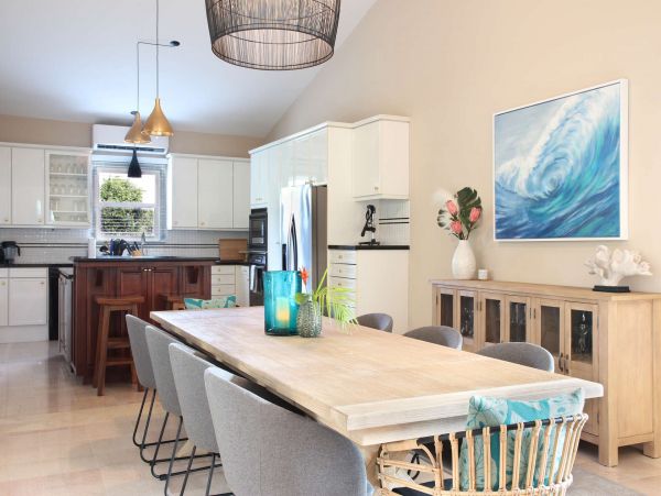 St. Thomas Home 1003802