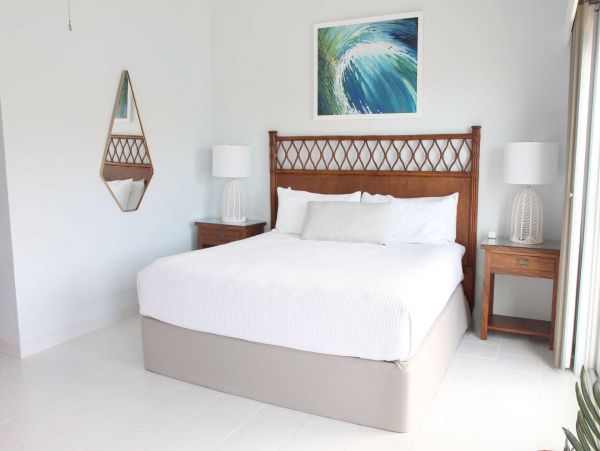 St. Thomas Home 1003802