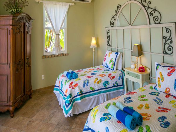 St. John Home 1003806