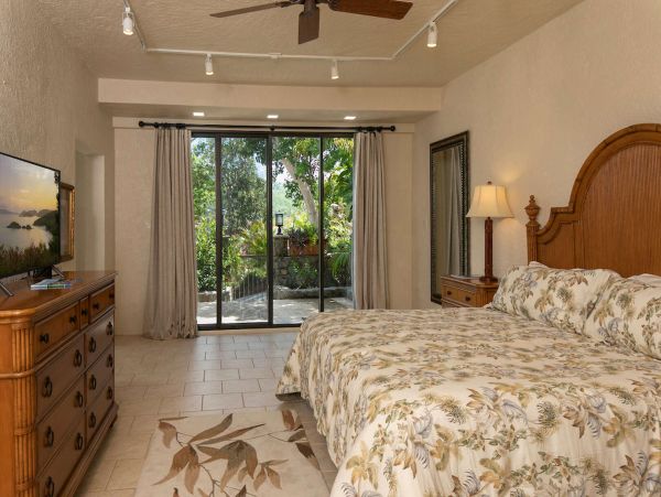 St. John Home 1003808