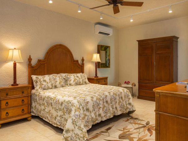 St. John Home 1003808