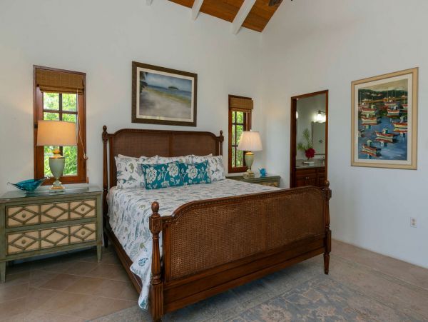 St. John Home 1003810