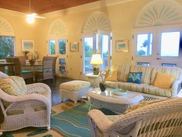 St. John Home 1003816