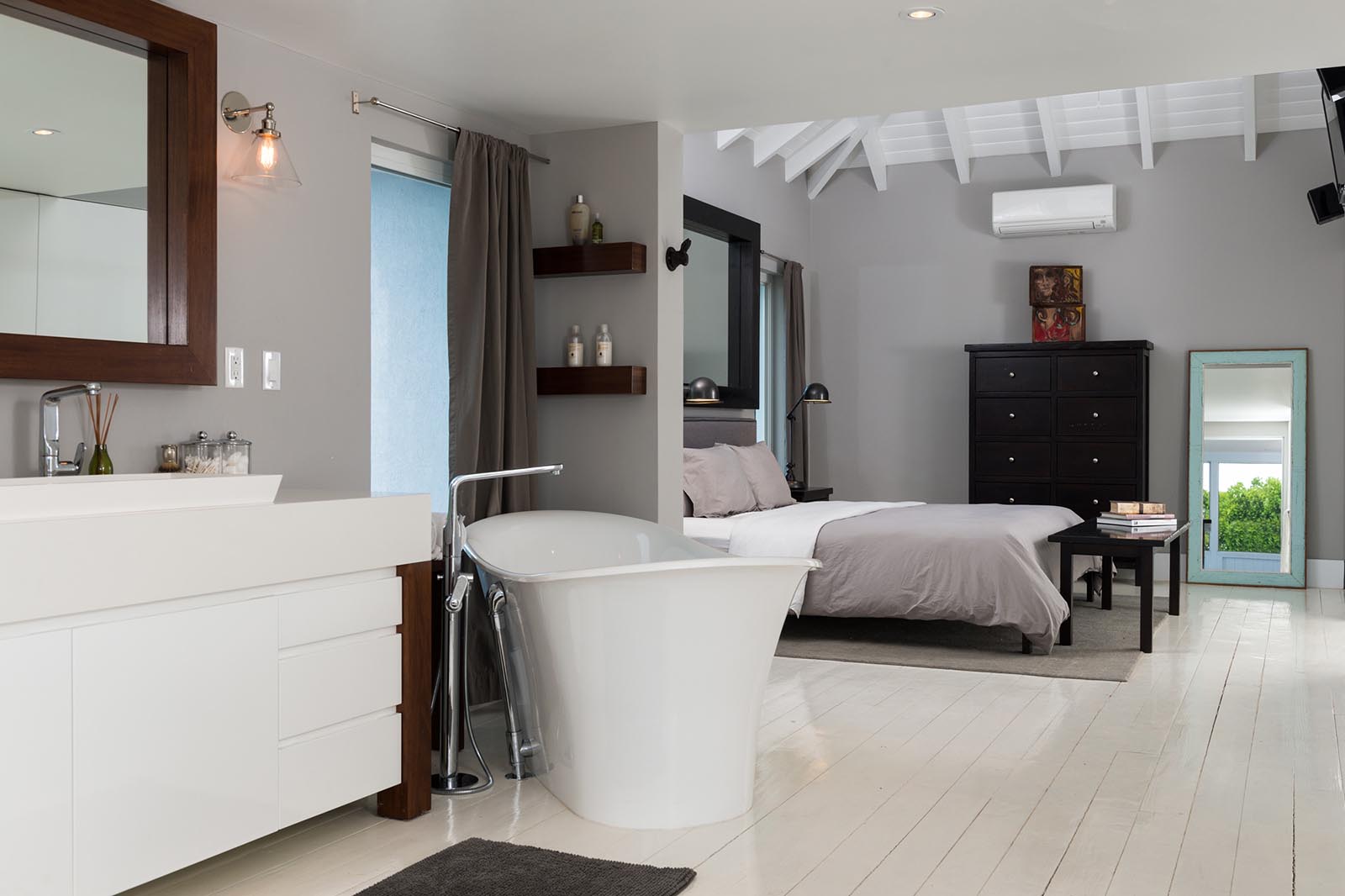 Turks And Caicos Home 1003823