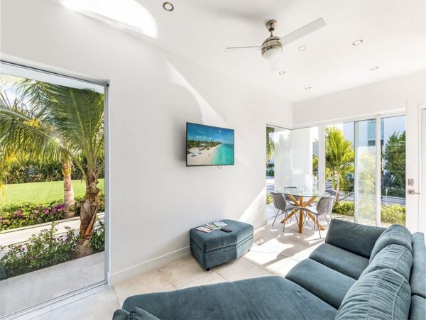 Turks And Caicos Home 1003828