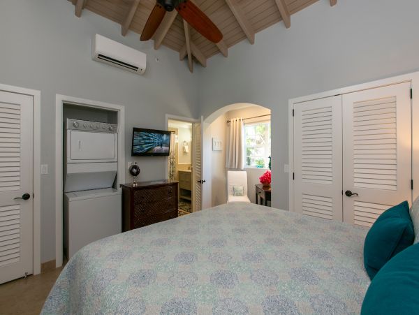 St. John Condo 1003920
