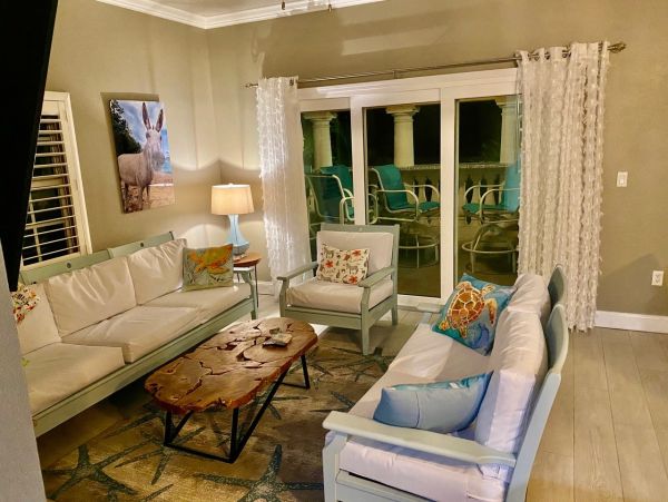 St. John Condo 1003922
