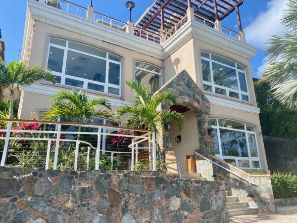 St. John Condo 1003923