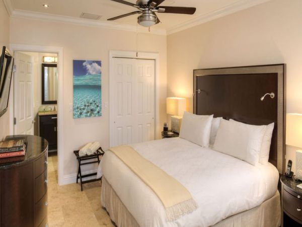 St. John Condo 1003925