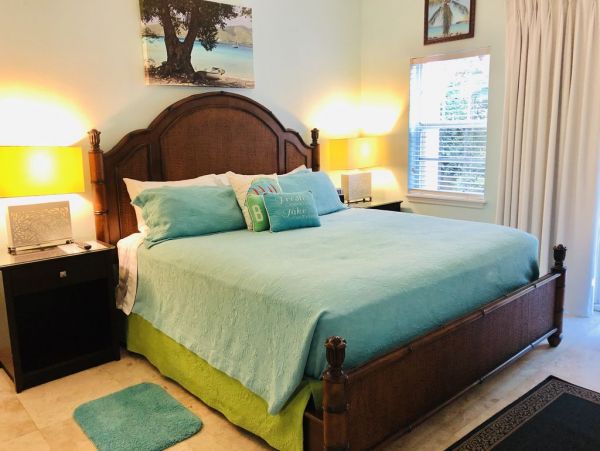 St. John Condo 1003929