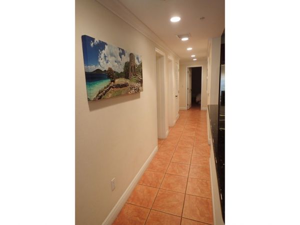 St. John Condo 1003930