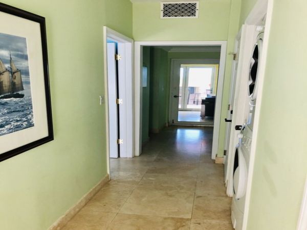 St. John Home 1003934