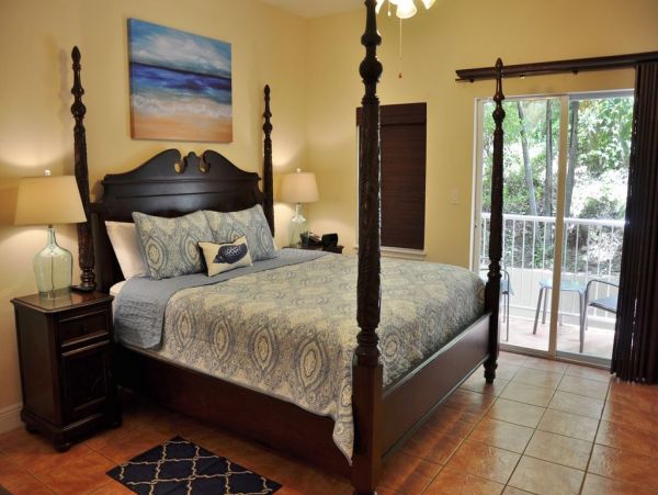St. John Condo 1003935