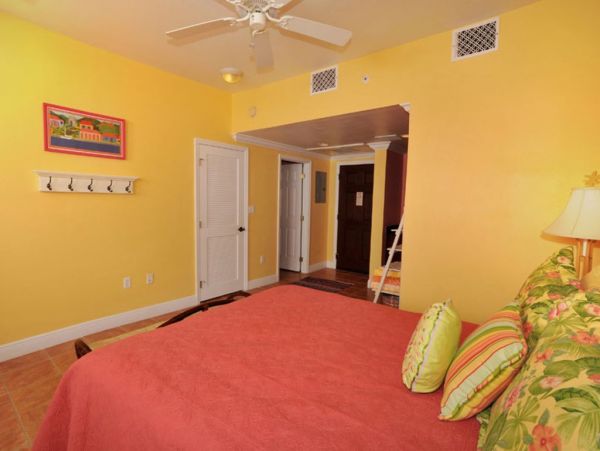 St. John Condo 1003938